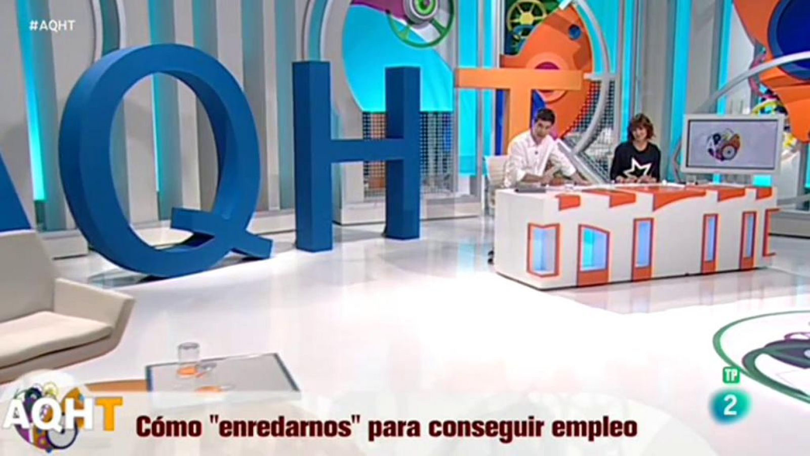 Buscar trabajo con las redes sociales - Aquí hay trabajo | Ver