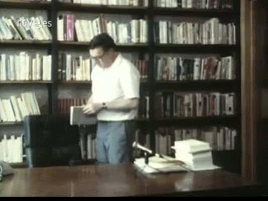 Parlamento - Sus señorías: Jordi Solé Tura 1982