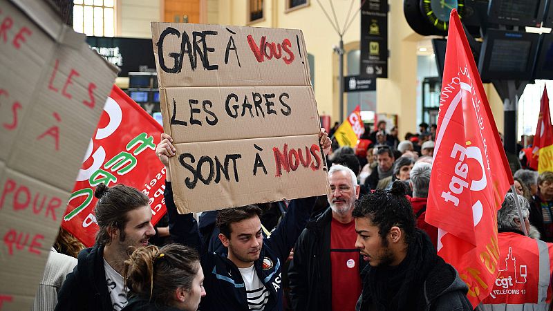 La segunda jornada de huelga ferroviaria paraliza Francia