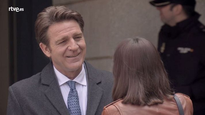 Servir y proteger - Isa vuelve a encontrarse con Bremón