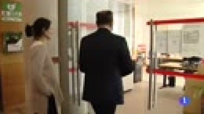 Telediario 1 - El PSOE registra la moción contra Cifuentes y Cs no descarta "ninguna vía" pero insiste en la comisión