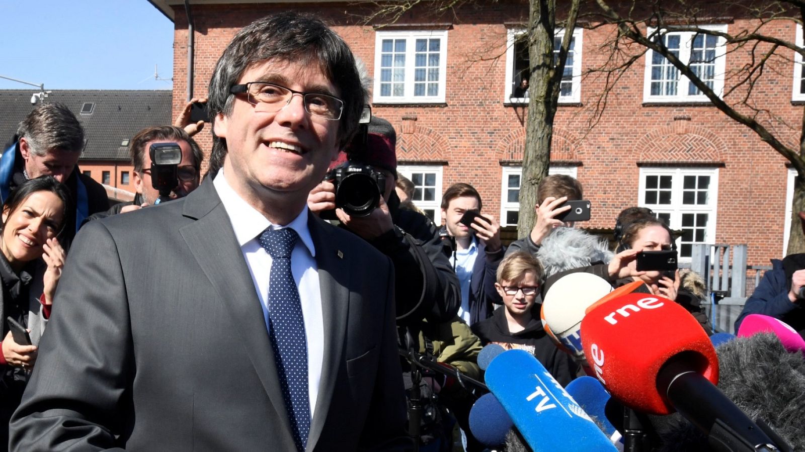 Asuntos públicos - 06/04/18 - ver ahora