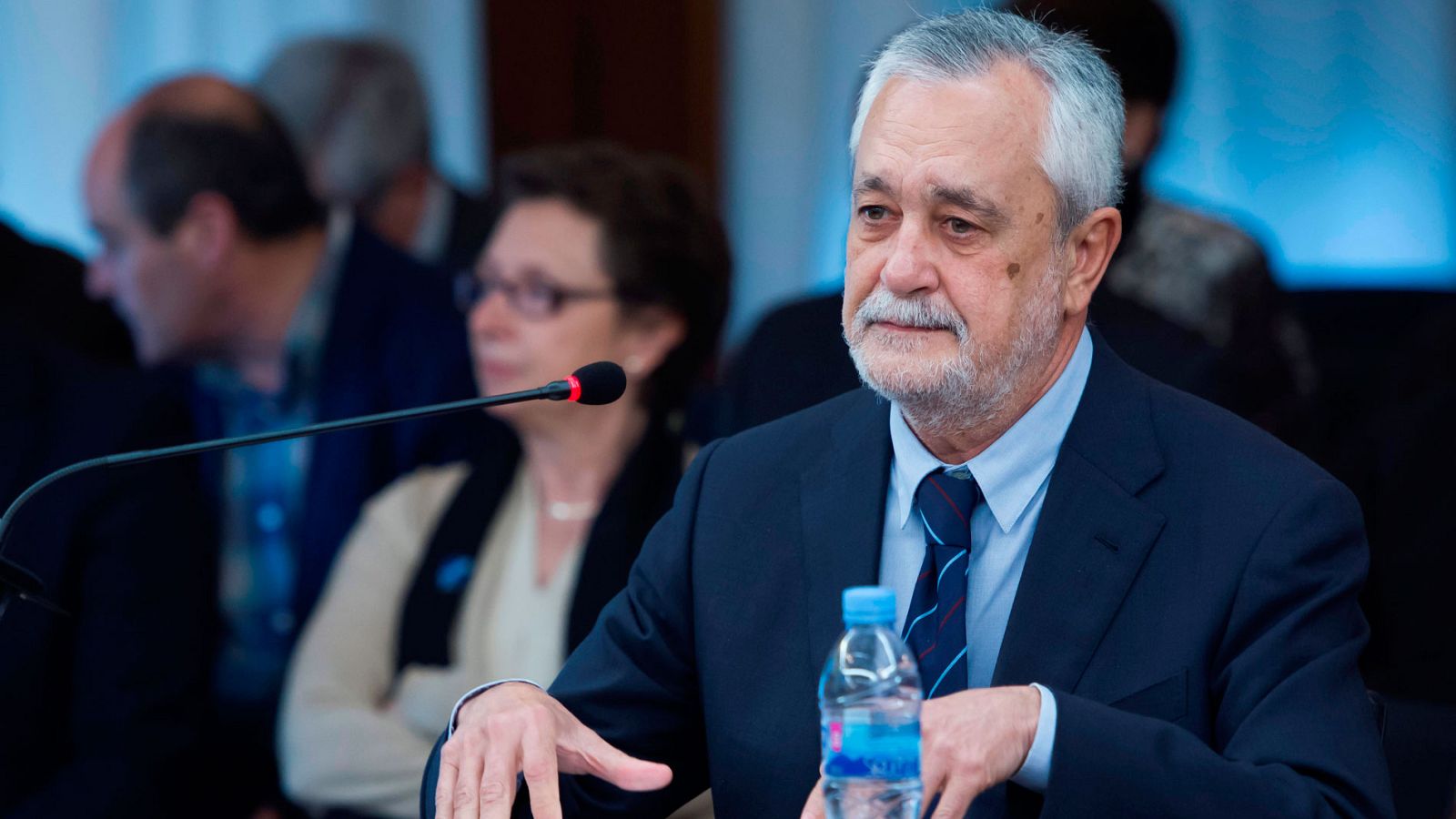 Griñán niega haber recibido informes de alerta del interventor sobre los ERE