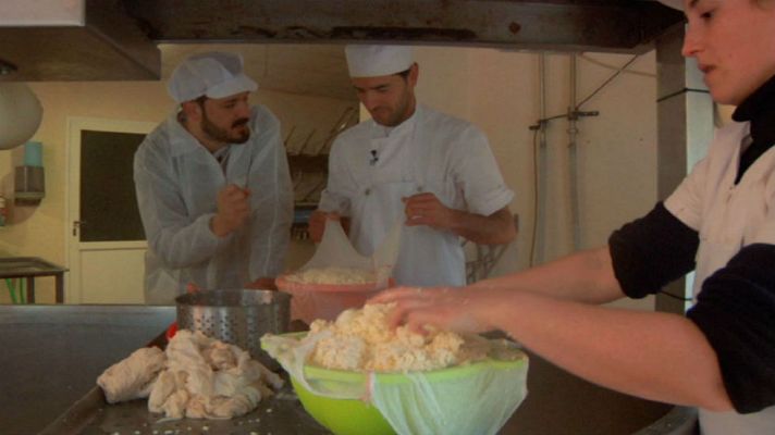 Aquí la Tierra - Queso con pastos de Menorca