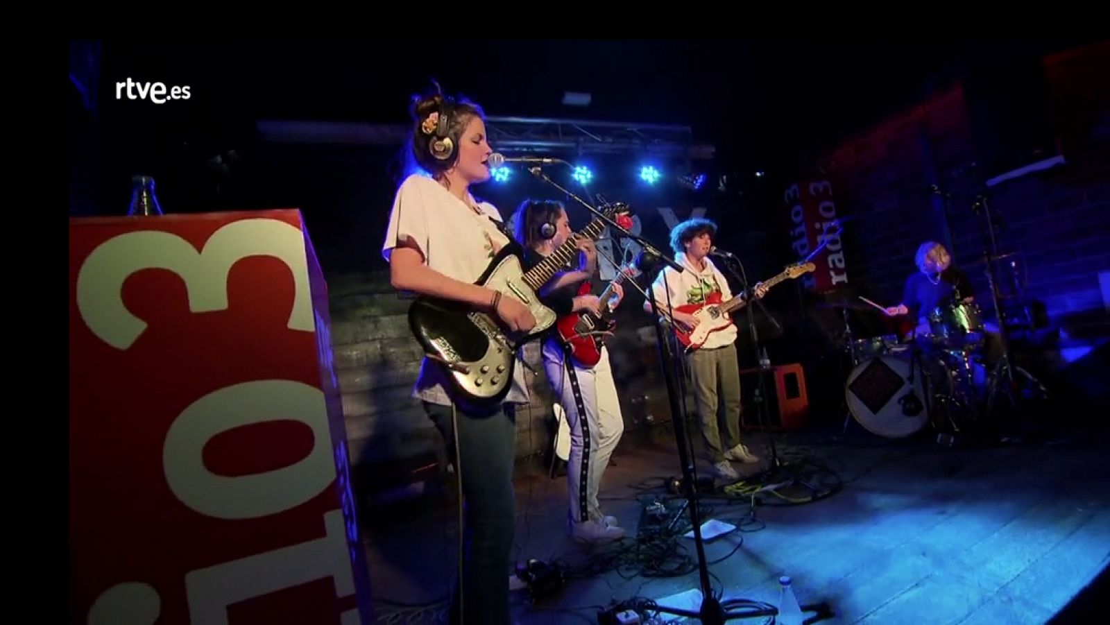 VÍDEO: Hinds, 'The Club' (Directo en sala Moby Dick) - 12/04/18 - ver ahora
