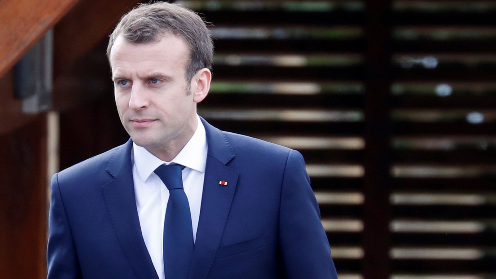 Macron dice tener pruebas del uso de armas químicas del régimen sirio en Duma