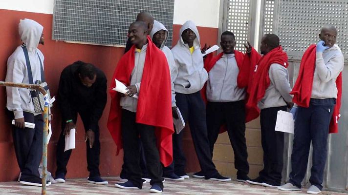 Telediario 1 - Telediario - 15 horas - 12/04/18 - Lengua de signos