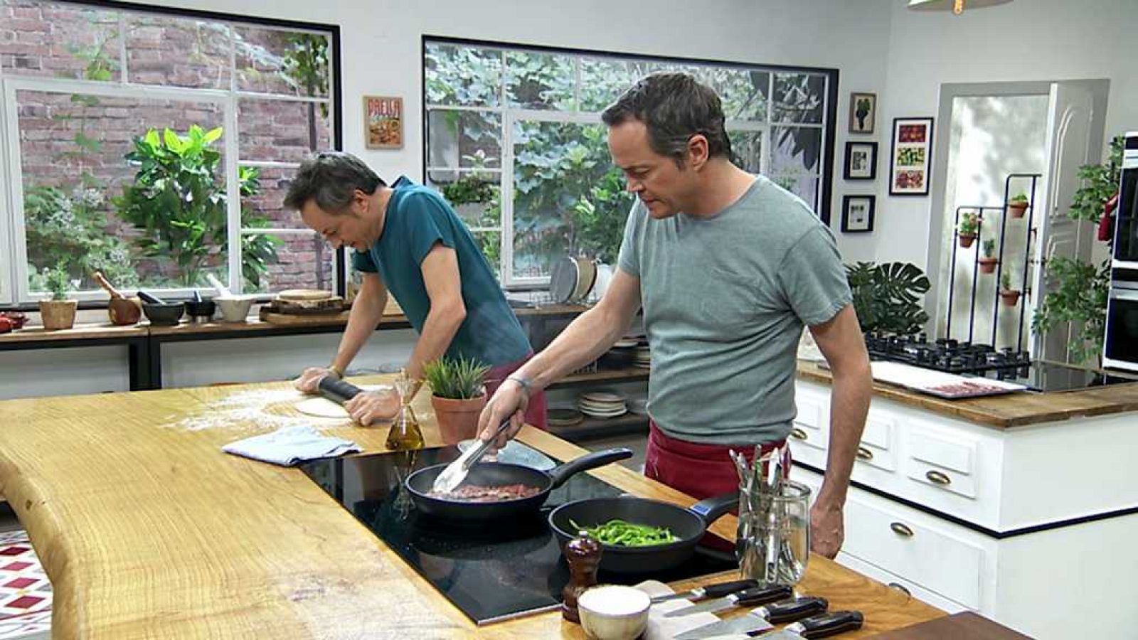 Torres en la cocina - Ensaladilla rusa y Serranillo -ver ahora