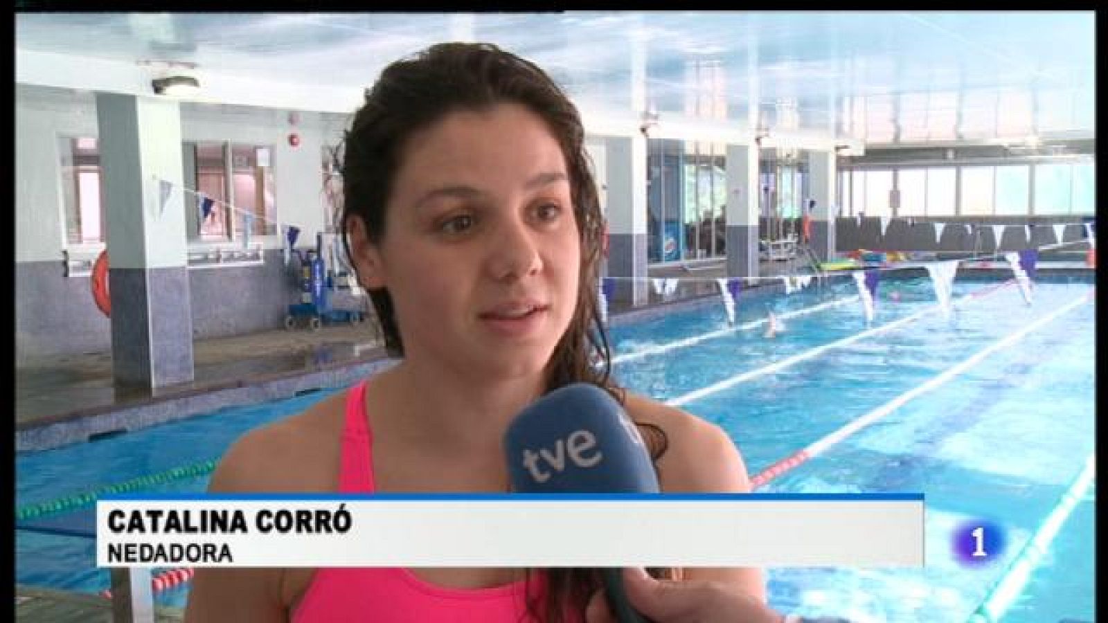 Cati Corró torna a la piscina