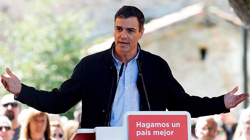Sánchez, a Rivera: "No se puede soplar y sorber al mismo tiempo, o se está con la regeneración democrática o se apoya la corrupción del PP de Madrid"