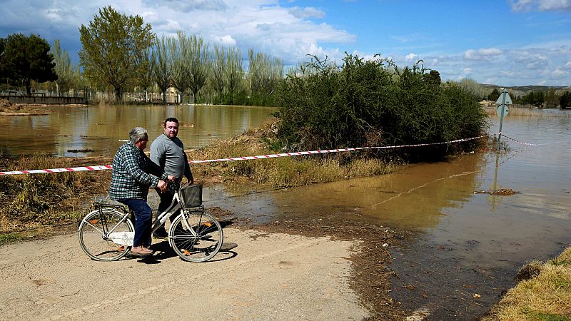 Las poblaciones ribereñas del Ebro se preparan para la crecida extraordinaria del río