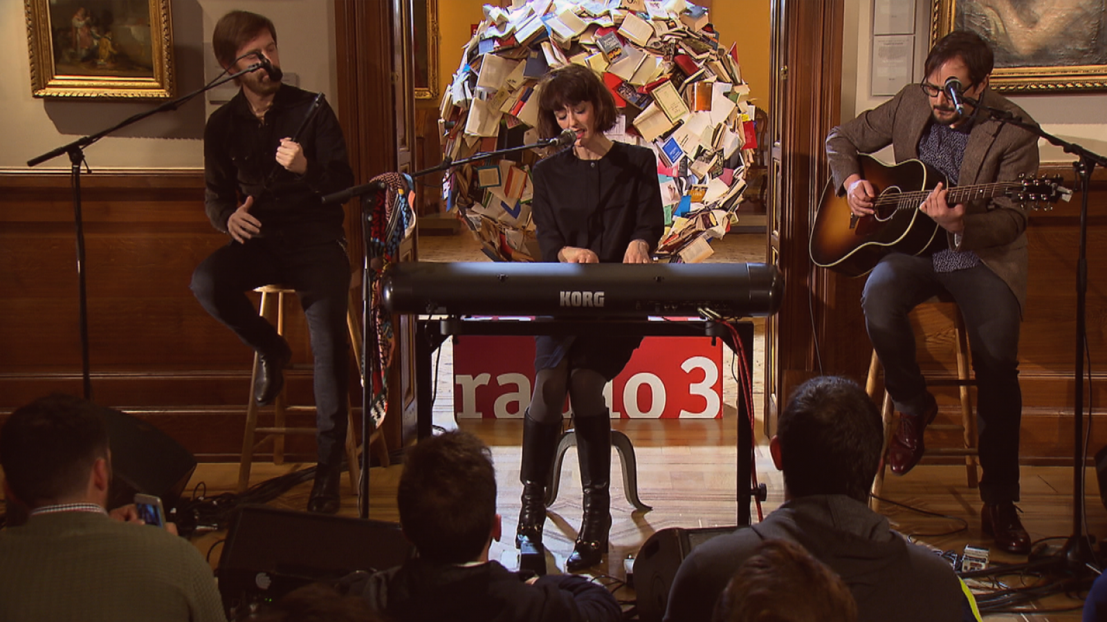 VÍDEO: Vega - 'Haneke' (Directo en el Museo Lázaro Galdiano) - 16/04/18 - ver ahora