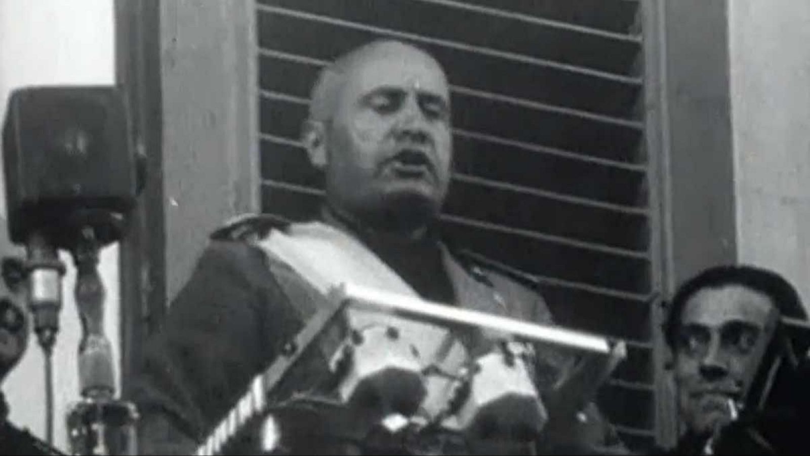 Memoria de la guerra - Capítulo 4 - Muerte al Duce