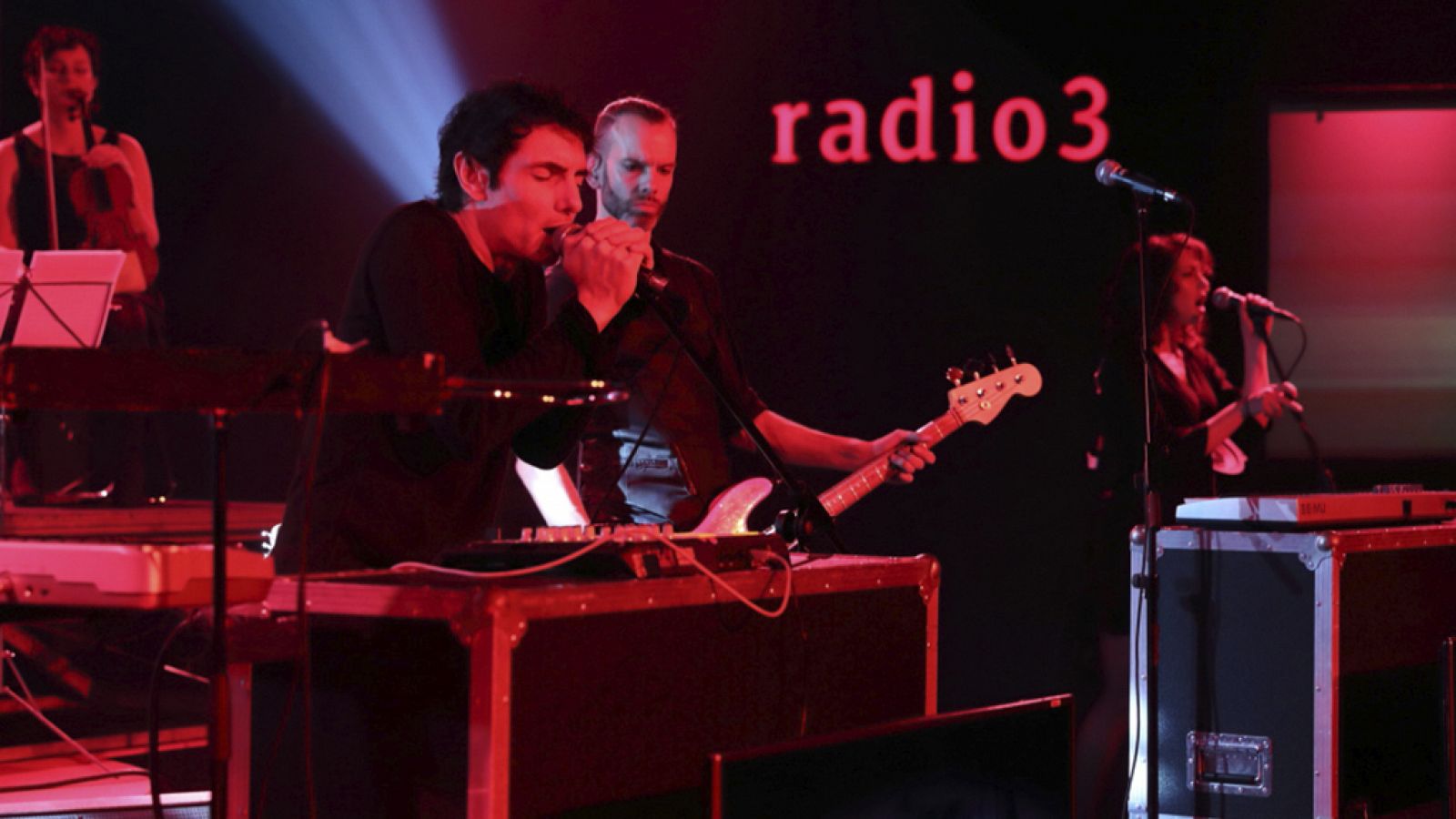 Los conciertos de Radio 3 en La 2: Digital 21 + Stefan Olsdaml | RTVE Play