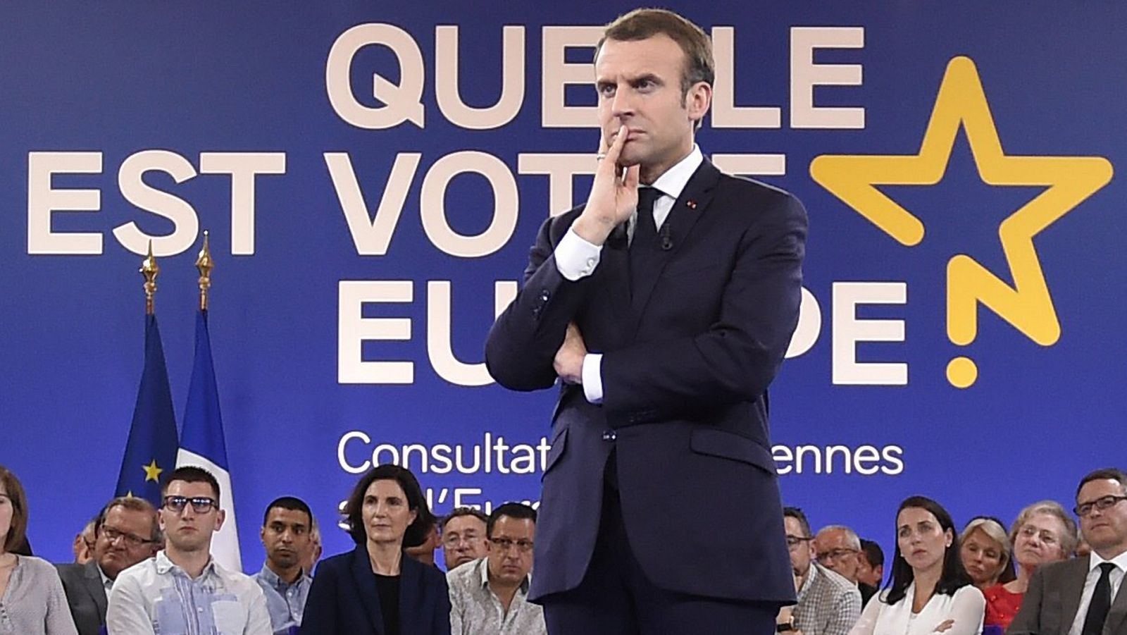 Macron rechaza "los nacionalismos" para allanar el camino "a la soberanía europea" | Ver
