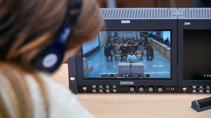 Informativo 24h - El dueño del bar de Alsasua dice que no vio la agresión, "claramante una paliza" para la Policía Foral