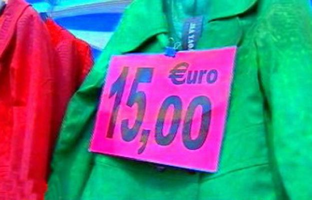 España Directo - Ahorrando en el mercadillo