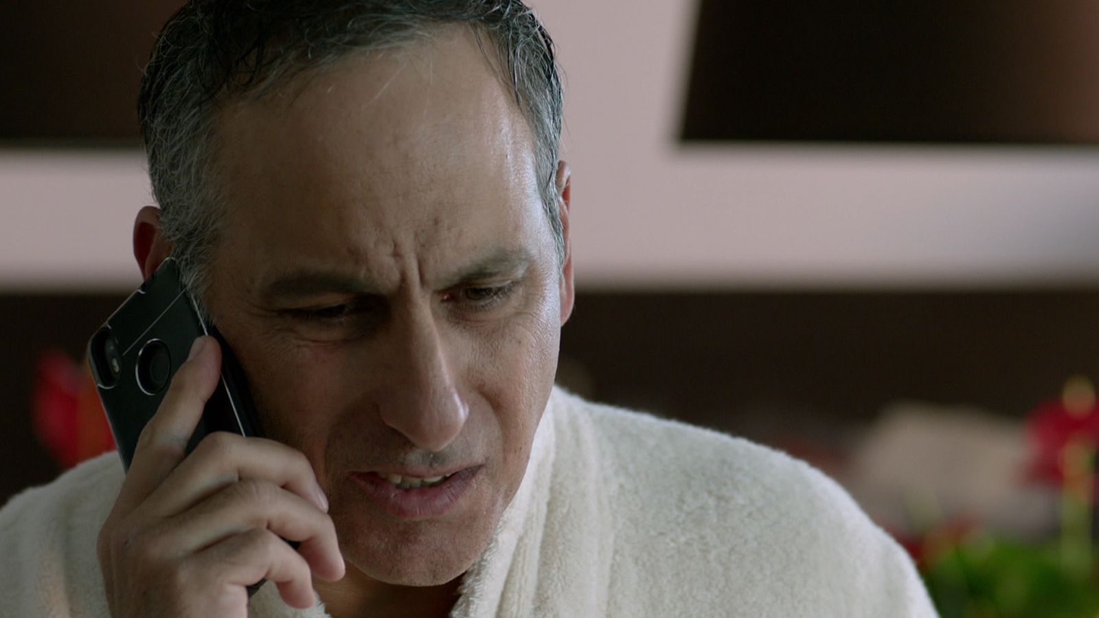 Fugitiva - Alejandro ya sabe que no se trata de un secuestro