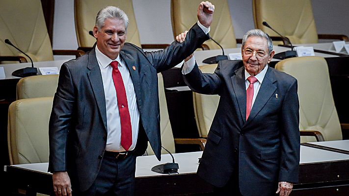  - Raul Castro entrega el liderazgo de Cuba a Miguel Díaz-Canel