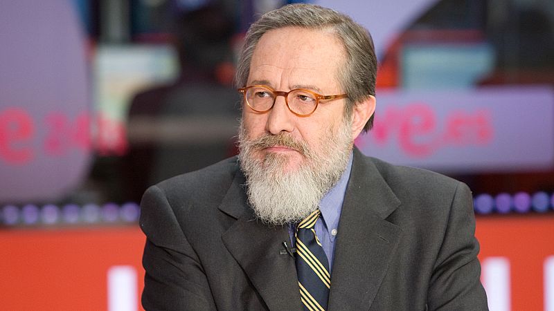 El periodista Pedro Erquicia ha fallecido a los 75 años en un hospital madrileño, debido a una enfermedad que sufría desde hacía meses, según ha podido confirmar TVE. El que fuera director y presentador de emblemáticos programas de TVE como "Document