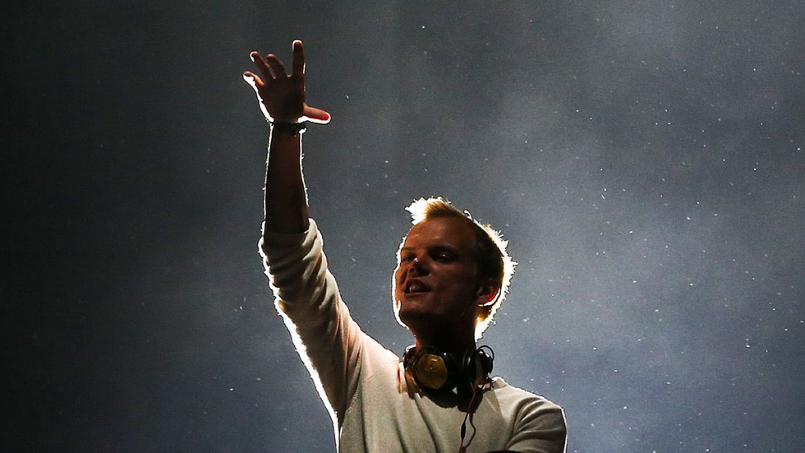 Telediario 1: Muere el DJ sueco Avicii a los 28 años | RTVE Play