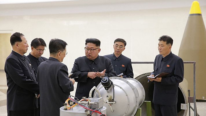 Telediario 1 - Corea del Norte suspende los ensayos nucleares y de misiles