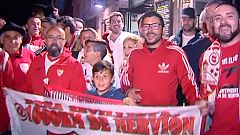 Las aficiones del Sevilla y del Barça toman Madrid