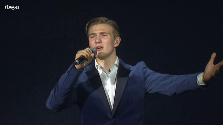 Eurovisión - Islandia: Ari Ólafsson canta 'Our choice' en la EsPreParty