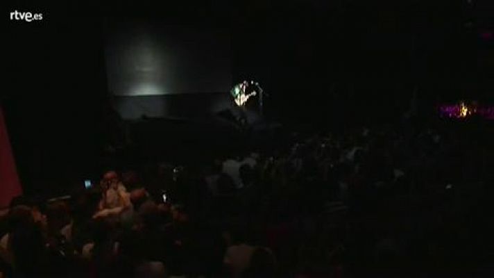 Eurovisión - Alfred canta 'This ship is going down' en la EsPreParty