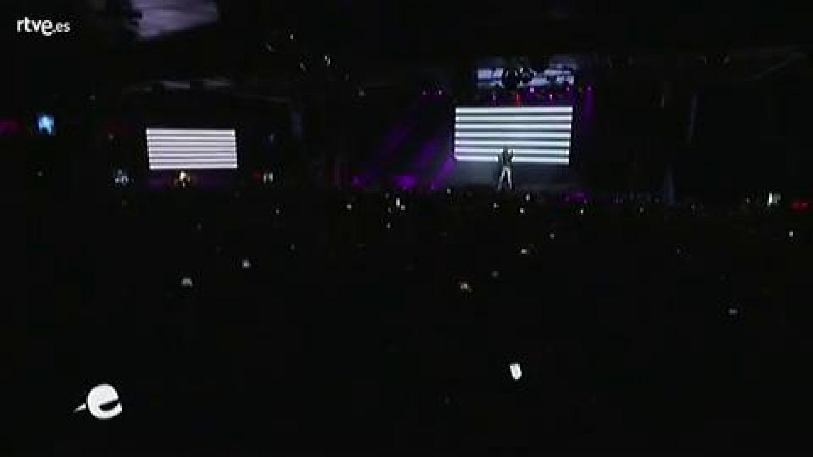 Eurovisión 2018 - República Checa: Mikolas Josef canta 'Lie to me' en la EsPreParty