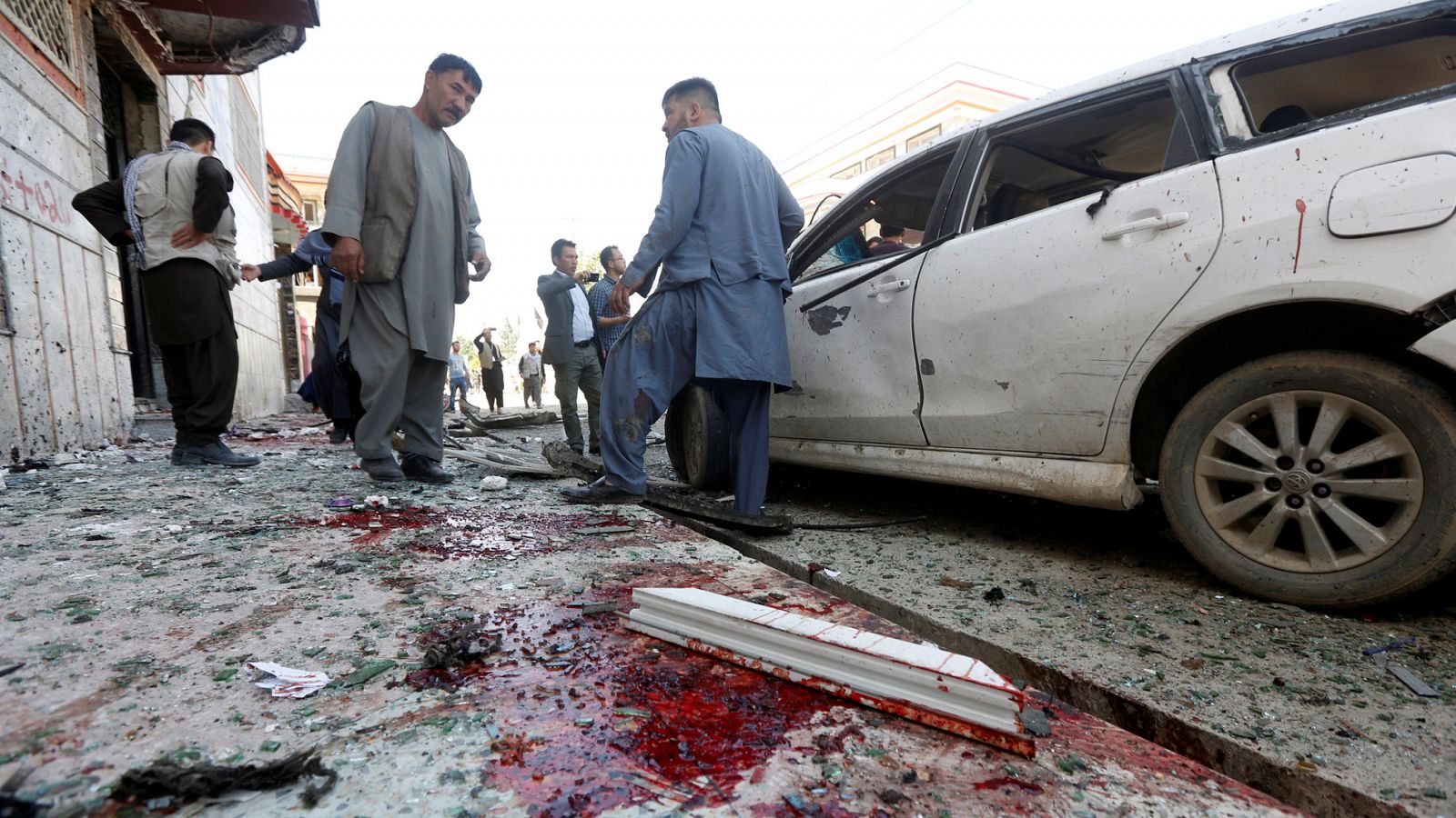 Telediario 1: 57 muertos en un atentado contra un centro electoral en Kabul | RTVE Play