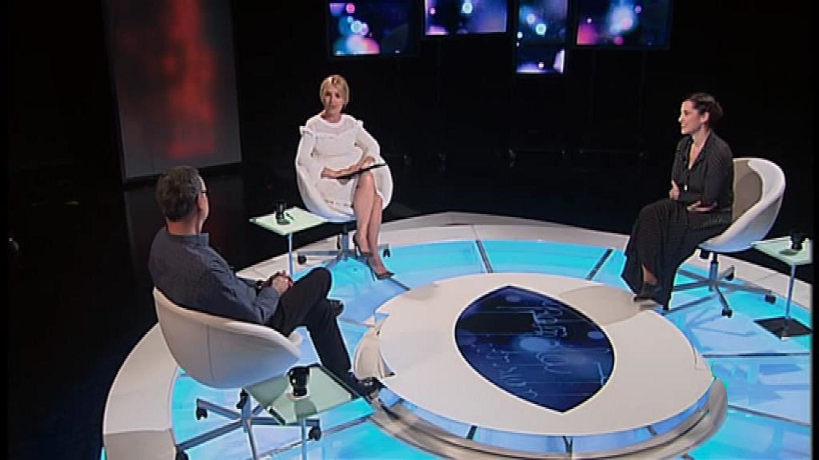 Versión española - Cerca de tu casa  (presentación) - ver ahora