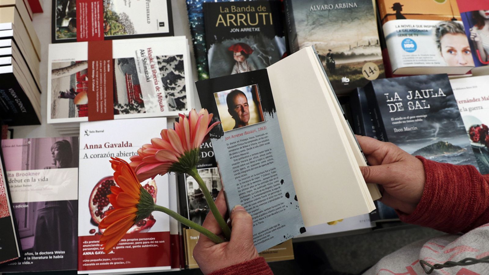 Las editoriales pequeñas buscan su hueco en el mercado | Ver