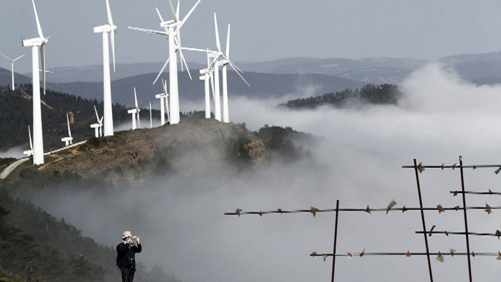 El tiempo: Precipitaciones que podrían ser localmente fuertes en Granada y Almería, sin descartarlo en Málaga, Estrecho, Melilla y Murcia | RTVE Play