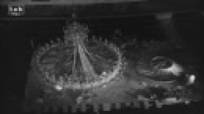  - La lámpara del Teatro Real: una joya en su género