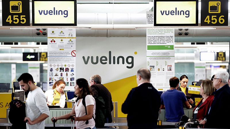 Primera jornada de huelga de los pilotos de Vueling, que reclaman mejoras laborales