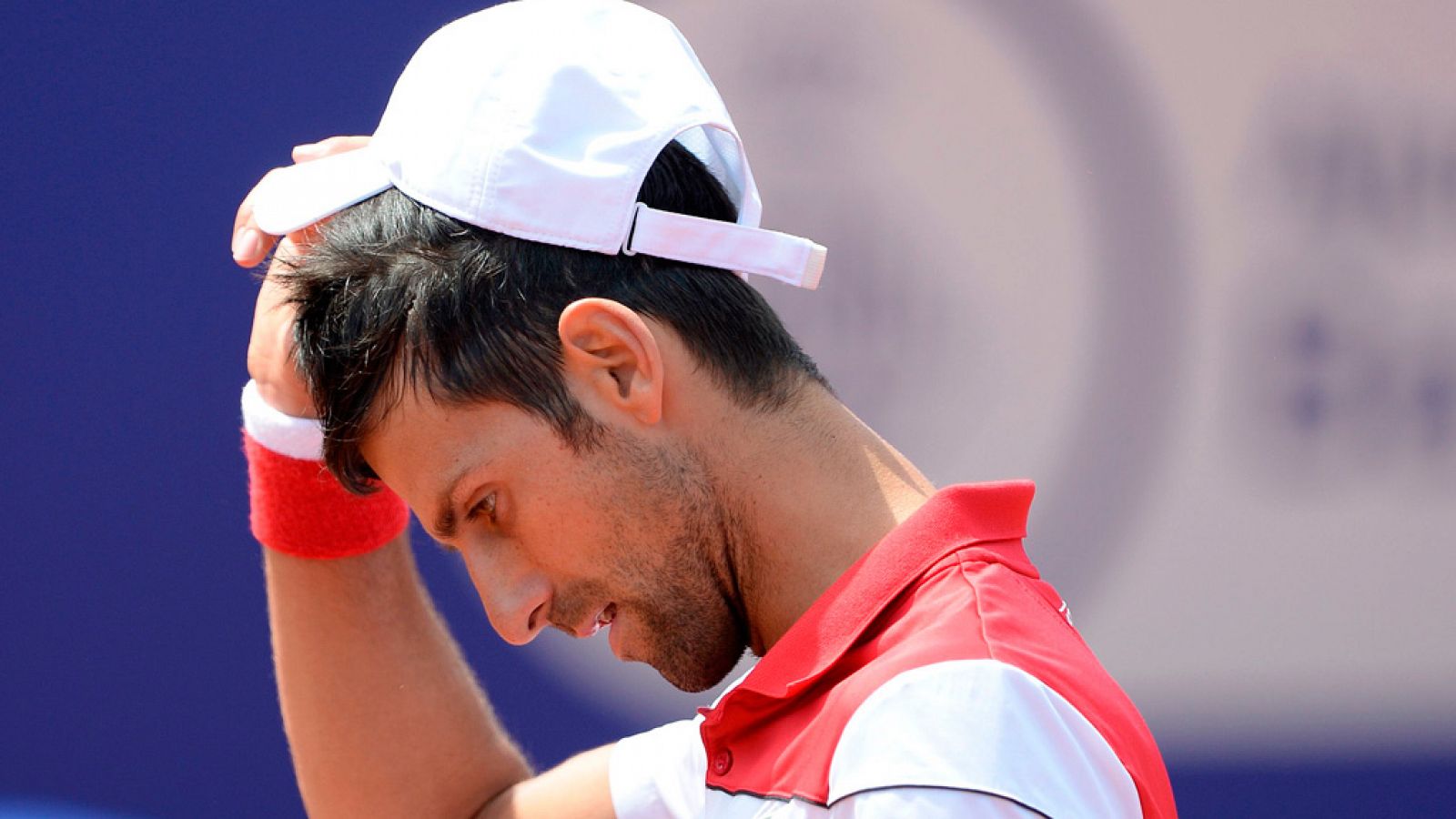 Djokovic cae en su debut en el Conde de Godó ante Martin Klizan