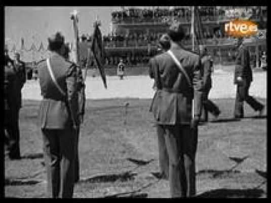 Fue noticia en el Archivo de RTVE - Franco pasando revista en 1939