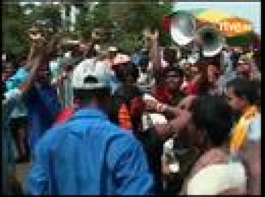  - ¡Vivan los novios!