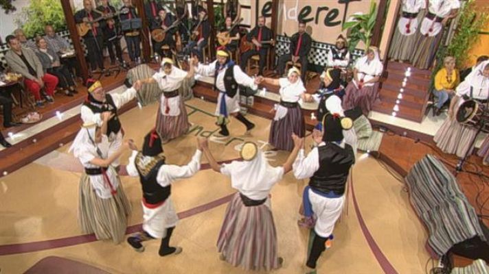 Tenderete - Tenderete - 06/05/2018 Con la Agrupación Folclórica Gaida y la Parranda Ahí va la cosa.