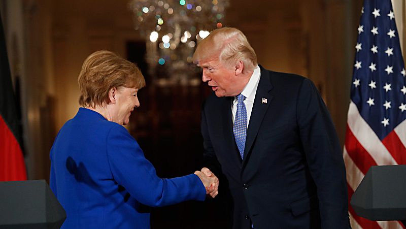 Trump remarca que "están pasando cosas buenas" tras la reunión de los líderes coreanos