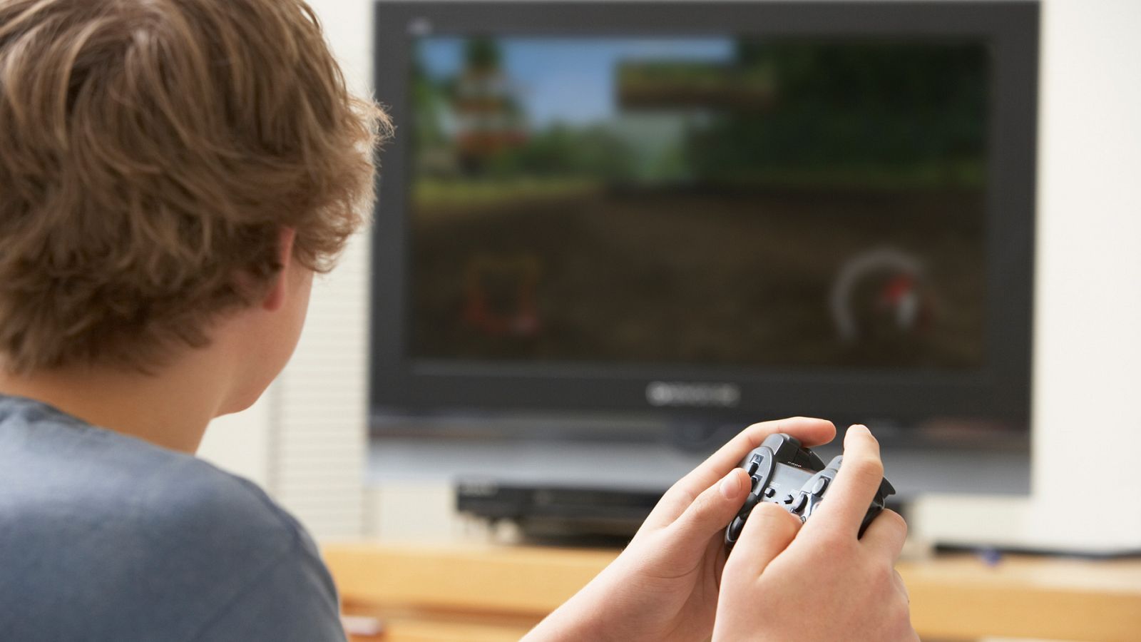 Telediario 1: Los videojuegos crean adicción | RTVE Play