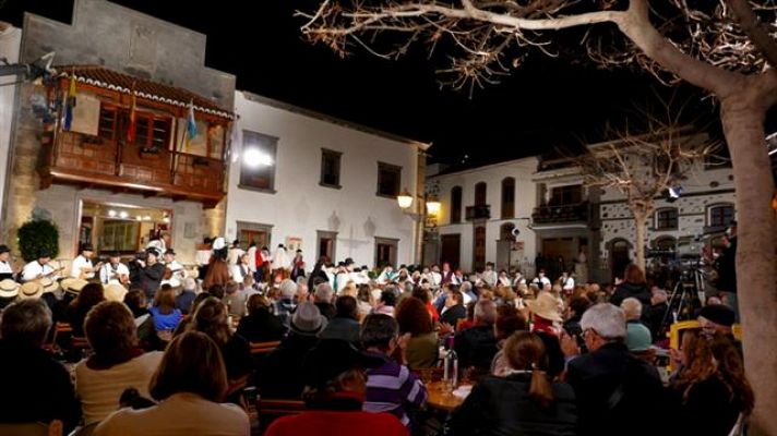 Tenderete - 22/04/2018 Con la A.F. Umiaya y la parranda Los salineros de la Hoya