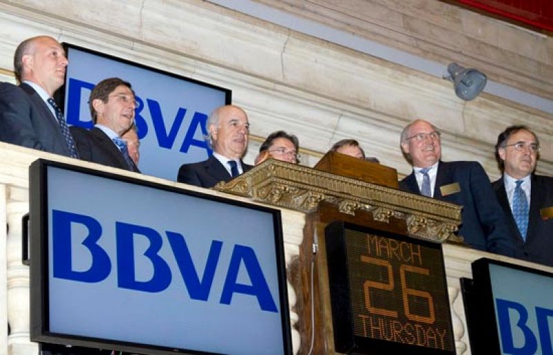 Economía 24H - El presidente del BBVA protagoniza el tradicional toque de campana en Wall Street