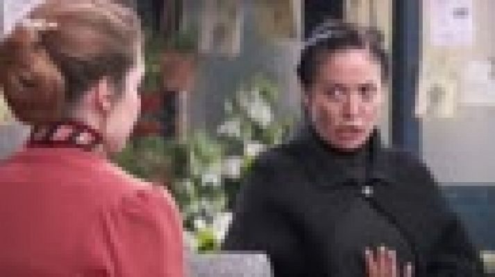 Acacias 38 - Flora le pide a Fabiana que aloje a Peña en el altillo