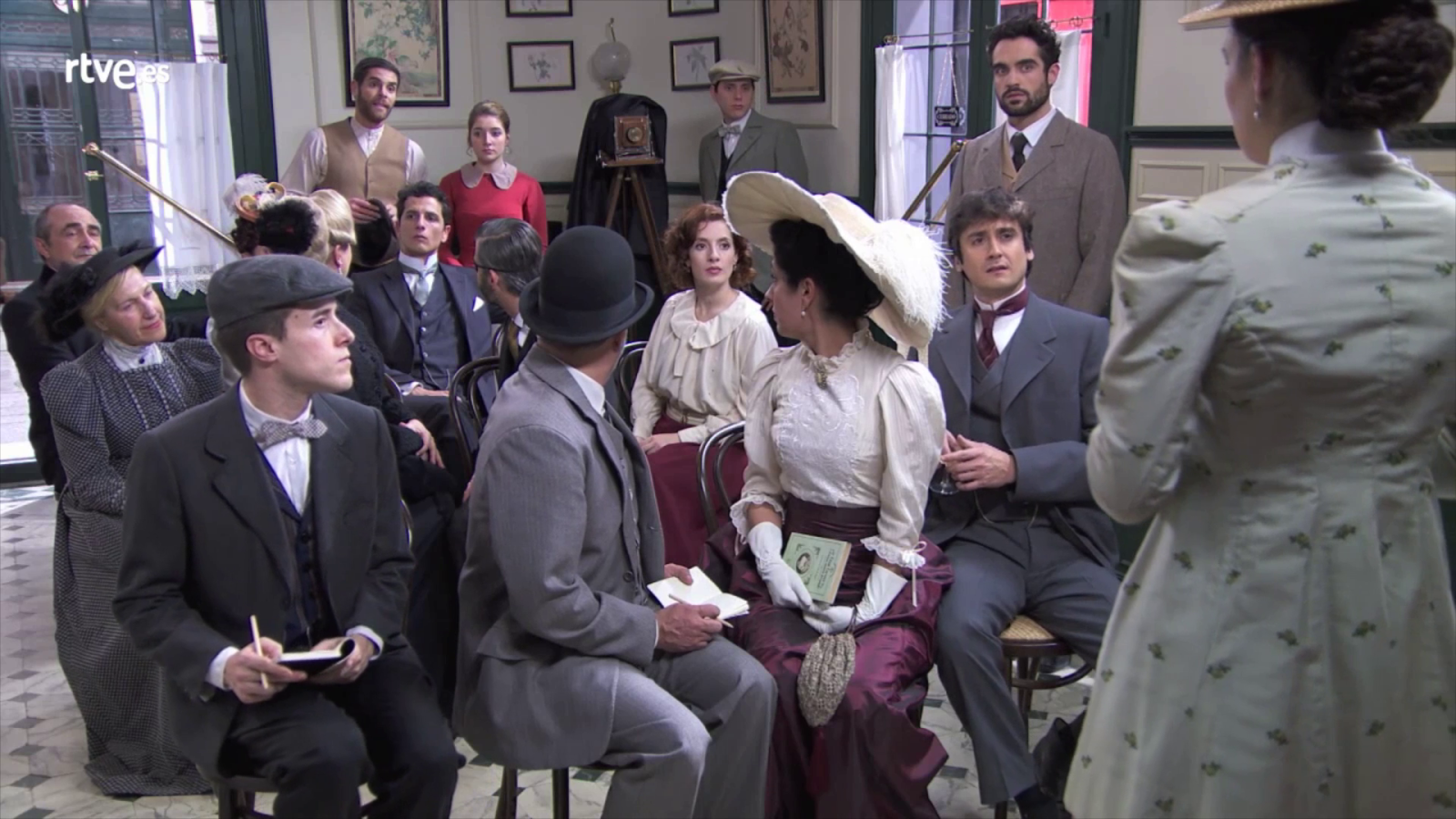 Acacias 38 - Peña se presenta en la presentación de Leonor