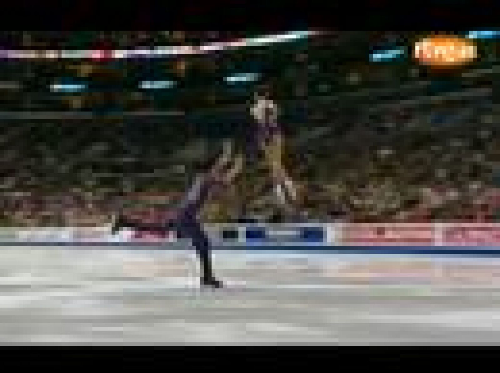 El español Javier Fernández ha logrado, por primera vez en el patinaje español, una plaza para los Juegos de Invierno de Vancouver al clasificarse para la final del Campeonato del Mundo (26/03/2009)  