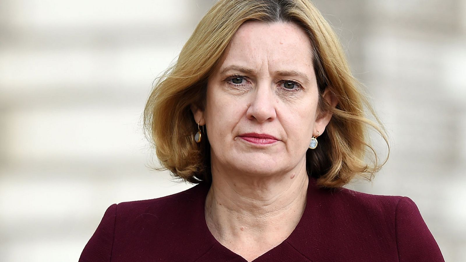 Reino Unido | Dimite la ministra del Interior británica tras la polémica sobre las cuotas de expulsión de inmigrantes