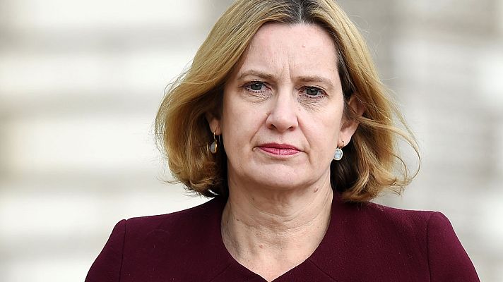  - Dimite la ministra del Interior británica tras la polémica sobre las cuotas de expulsión de inmigrantes