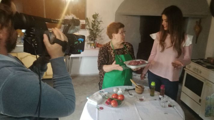 Aquí la Tierra - Recetas de siempre: conejo al gazpacho
